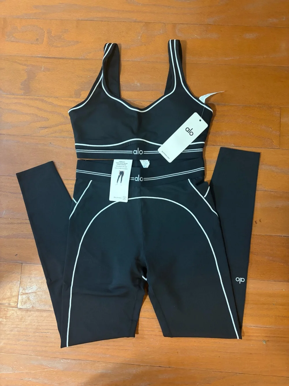 ALO Yoga Black Crop Top with White Piping